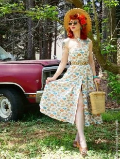 Button Betty Skirt Sombrero