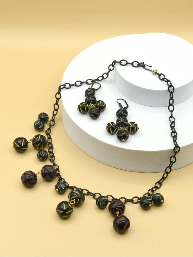 Carnival Necklace Set 3 Carnival Necklace Set