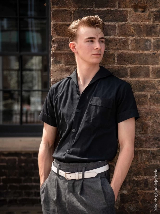 Men Short-Sleeved New Style Black Shirt 3 Men Short-Sleeved New Style Black Shirt