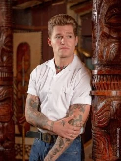 Men Short-Sleeved New Style White Shirt