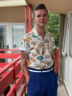 Men Short-Sleeved Sombrero Large Sand Shirt