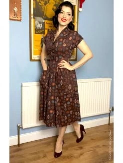 New Fit Kitty Ornaments Brown