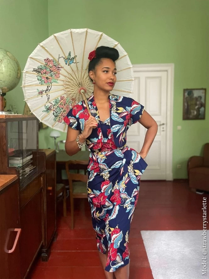 Sarong Anthurium Navy Bolero Set 3 Sarong Anthurium Navy Bolero Set